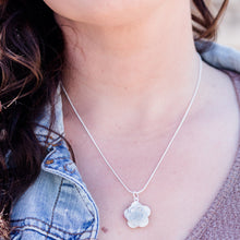 Load image into Gallery viewer, Flower Sterling Silver Necklace