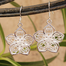 Load image into Gallery viewer, Flower Silver Dangle Earrings