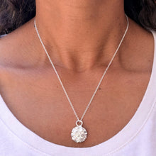 Load image into Gallery viewer, Wavy Flower Sterling Silver Necklace

